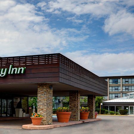 Holiday Inn Toronto Airport East By Ihg Экстерьер фото