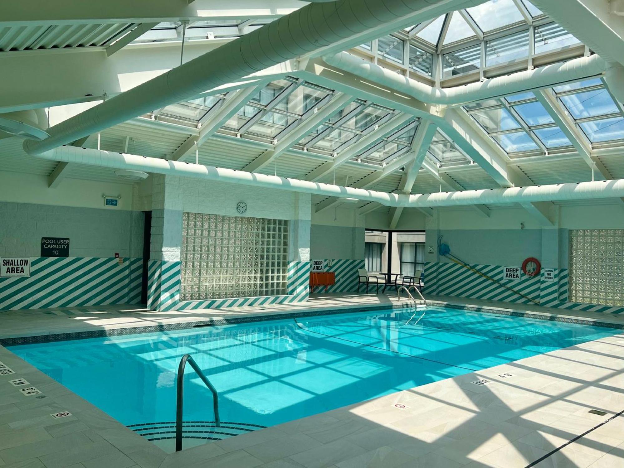 Holiday Inn Toronto Airport East By Ihg Экстерьер фото