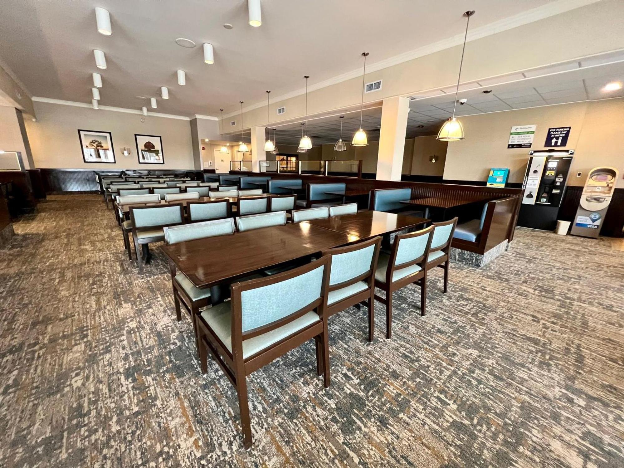 Holiday Inn Toronto Airport East By Ihg Экстерьер фото