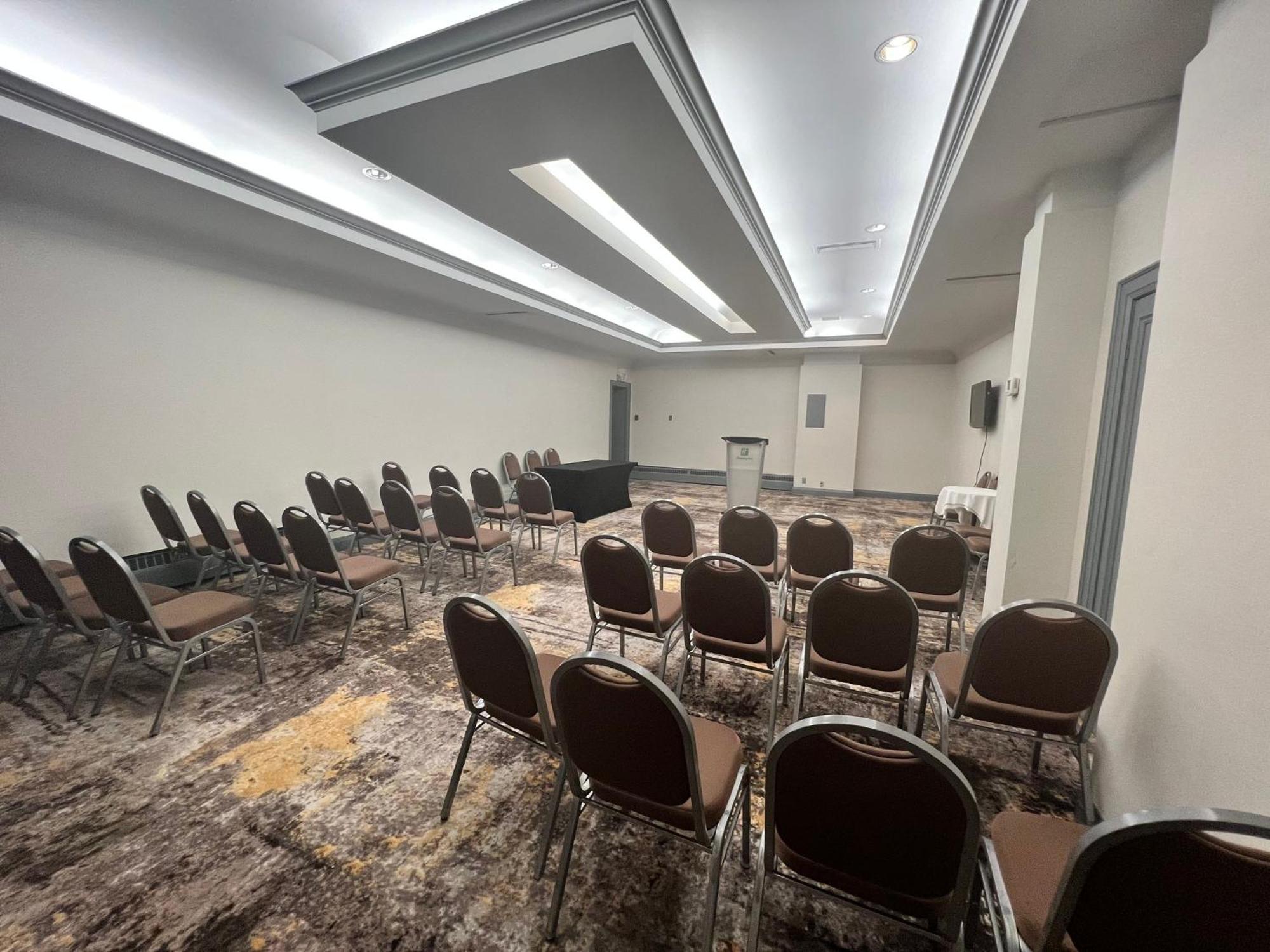 Holiday Inn Toronto Airport East By Ihg Экстерьер фото