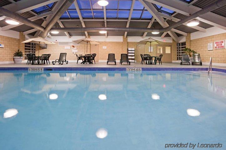 Holiday Inn Toronto Airport East By Ihg Удобства фото