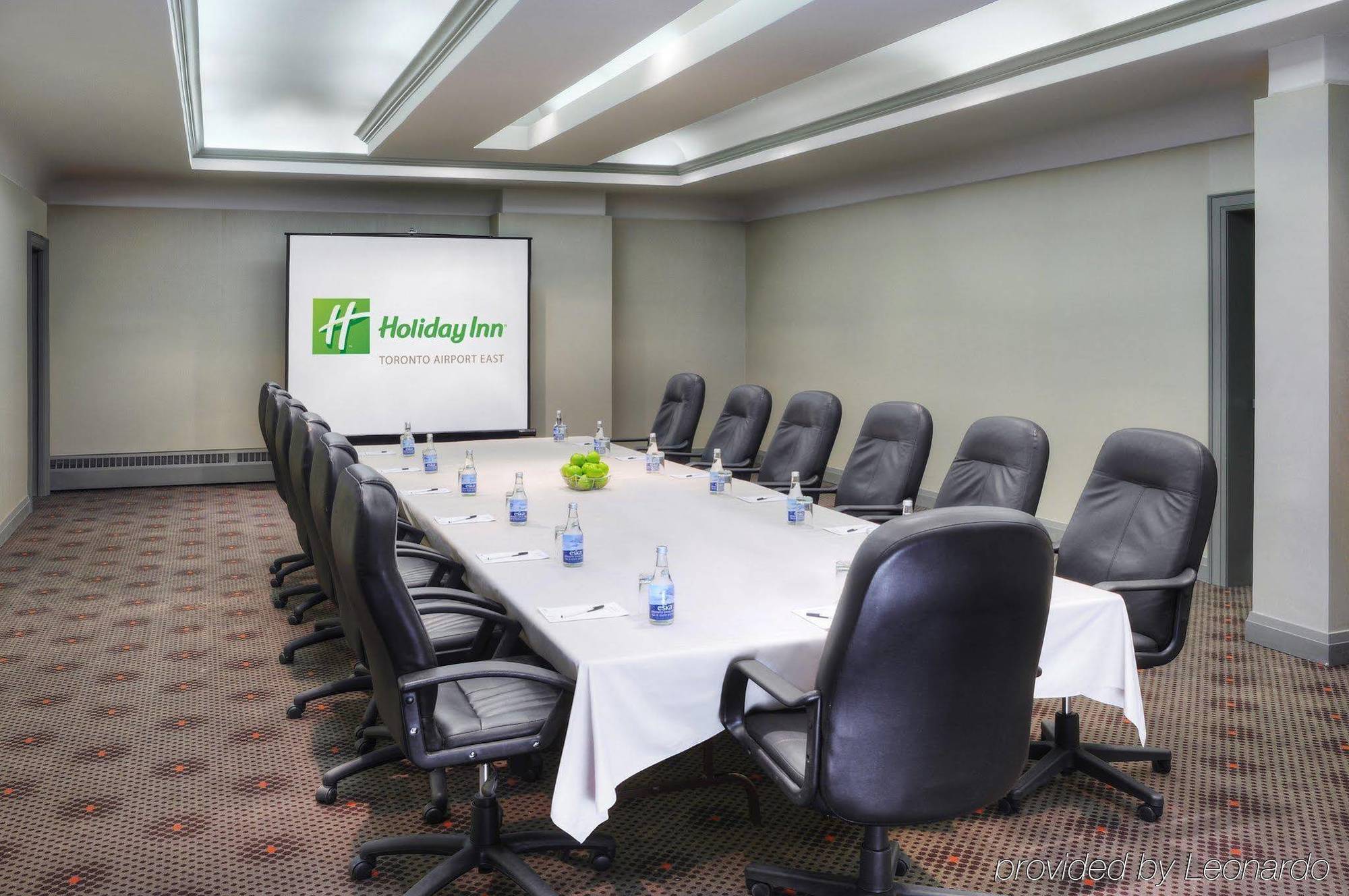 Holiday Inn Toronto Airport East By Ihg Экстерьер фото